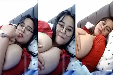 Acha Tobrut Baju Merah Skandal Bokep Part 5 poster