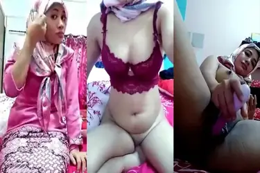 Bokep Indo Yani Hijab Digoyang Sampai Crot poster