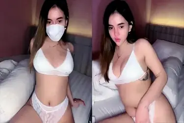 Ruby Lepas Masker Temani Pascol Main Di Kasur poster